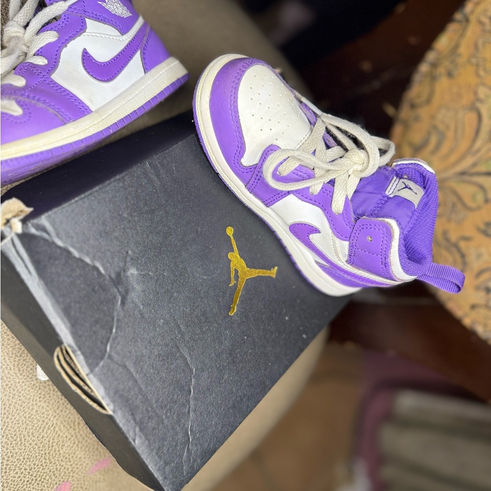 Jordan 1 - Picture 3 of 11